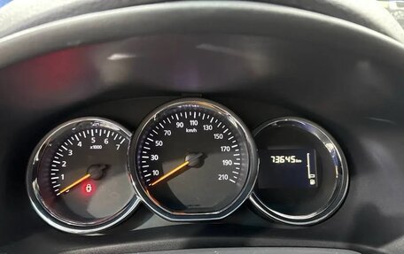 Renault Logan II, 2019 год, 995 000 рублей, 20 фотография