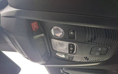 Peugeot 3008 II, 2021 год, 2 600 000 рублей, 15 фотография