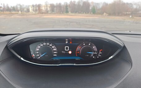 Peugeot 3008 II, 2021 год, 2 600 000 рублей, 24 фотография