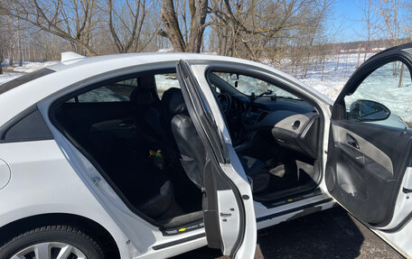 Chevrolet Cruze II, 2011 год, 600 000 рублей, 8 фотография