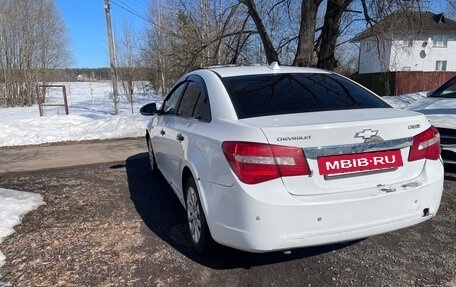 Chevrolet Cruze II, 2011 год, 600 000 рублей, 4 фотография
