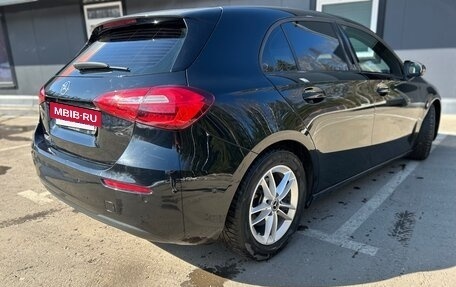 Mercedes-Benz A-Класс, 2018 год, 1 900 000 рублей, 4 фотография