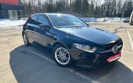 Mercedes-Benz A-Класс, 2018 год, 1 900 000 рублей, 6 фотография