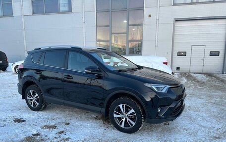 Toyota RAV4, 2018 год, 2 700 000 рублей, 3 фотография