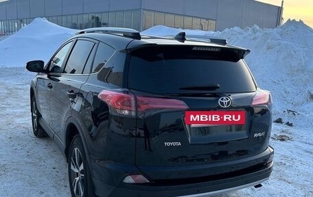 Toyota RAV4, 2018 год, 2 700 000 рублей, 6 фотография
