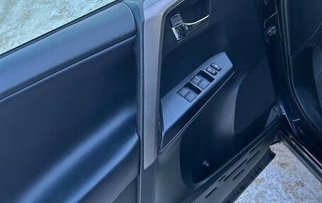 Toyota RAV4, 2018 год, 2 700 000 рублей, 9 фотография