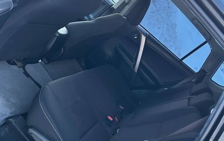 Toyota RAV4, 2018 год, 2 700 000 рублей, 8 фотография