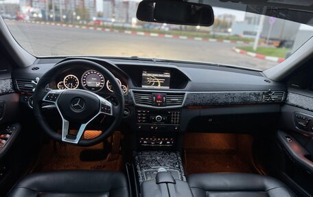 Mercedes-Benz E-Класс, 2010 год, 1 350 000 рублей, 2 фотография