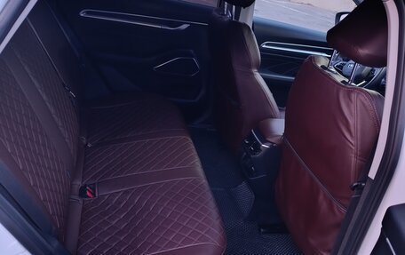 Geely Emgrand, 2023 год, 1 620 000 рублей, 23 фотография