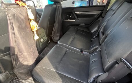 Mitsubishi Pajero IV, 2013 год, 1 980 000 рублей, 3 фотография