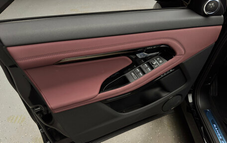 Land Rover Range Rover Evoque II, 2025 год, 6 550 000 рублей, 14 фотография