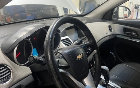 Chevrolet Cruze II, 2011 год, 600 000 рублей, 3 фотография