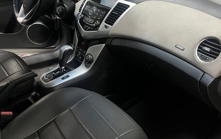 Chevrolet Cruze II, 2011 год, 600 000 рублей, 6 фотография