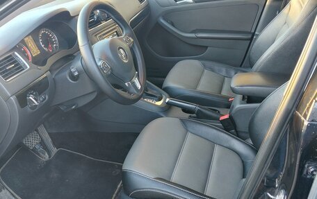 Volkswagen Jetta VI, 2013 год, 929 000 рублей, 9 фотография