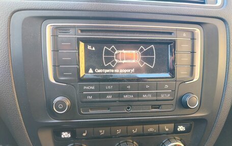 Volkswagen Jetta VI, 2013 год, 929 000 рублей, 11 фотография