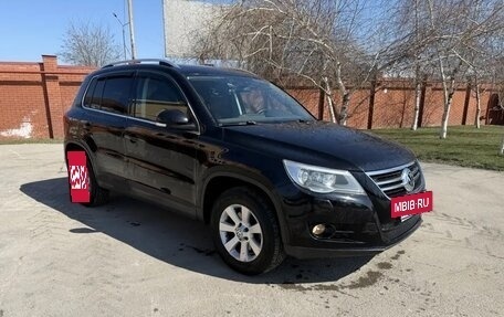 Volkswagen Tiguan I, 2011 год, 1 395 000 рублей, 2 фотография