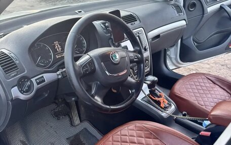 Skoda Octavia, 2010 год, 660 000 рублей, 10 фотография