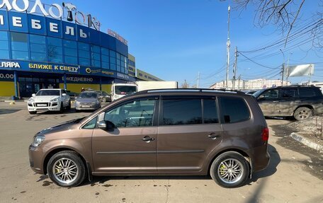 Volkswagen Touran III, 2012 год, 1 250 000 рублей, 6 фотография