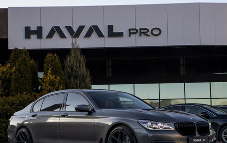 BMW 7 серия, 2017 год, 3 648 000 рублей, 2 фотография