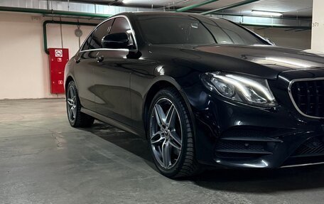 Mercedes-Benz E-Класс, 2018 год, 3 390 000 рублей, 3 фотография