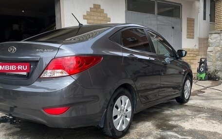 Hyundai Solaris II рестайлинг, 2012 год, 999 000 рублей, 4 фотография