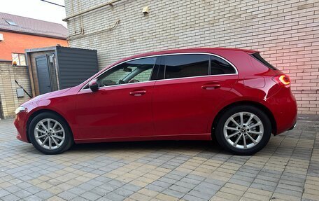 Mercedes-Benz A-Класс, 2018 год, 1 830 000 рублей, 11 фотография