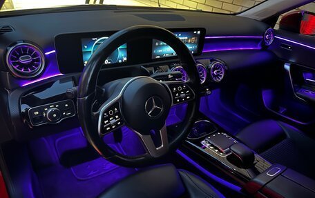 Mercedes-Benz A-Класс, 2018 год, 1 830 000 рублей, 27 фотография