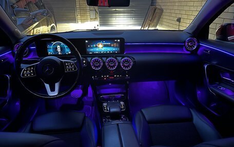 Mercedes-Benz A-Класс, 2018 год, 1 830 000 рублей, 22 фотография