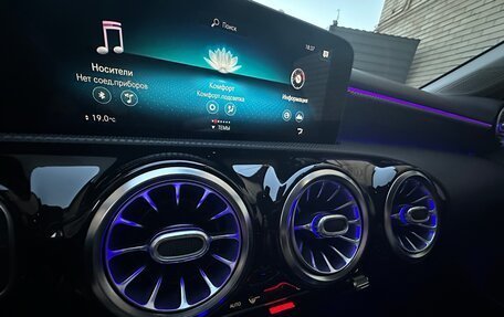 Mercedes-Benz A-Класс, 2018 год, 1 830 000 рублей, 23 фотография