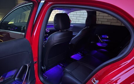 Mercedes-Benz A-Класс, 2018 год, 1 830 000 рублей, 28 фотография