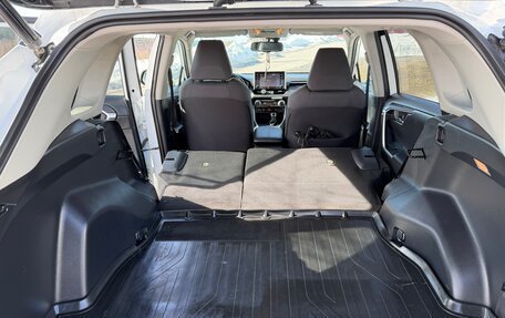 Toyota RAV4, 2021 год, 3 500 000 рублей, 15 фотография