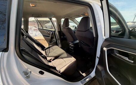 Toyota RAV4, 2021 год, 3 500 000 рублей, 20 фотография