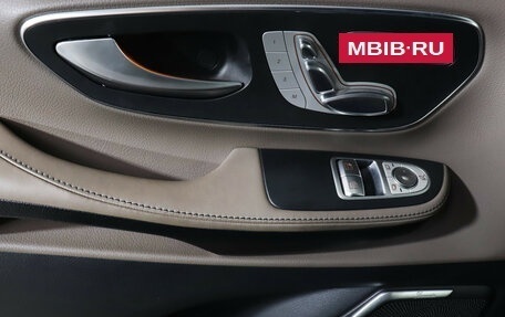 Mercedes-Benz V-Класс, 2022 год, 9 000 000 рублей, 18 фотография