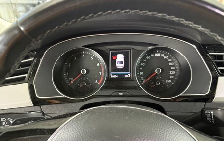 Volkswagen Passat B8 рестайлинг, 2019 год, 2 200 000 рублей, 17 фотография