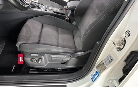 Volkswagen Passat B8 рестайлинг, 2019 год, 2 200 000 рублей, 14 фотография