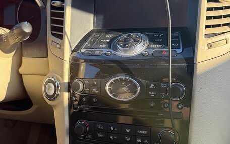 Infiniti QX70, 2014 год, 2 350 000 рублей, 8 фотография