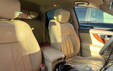 Infiniti QX70, 2014 год, 2 350 000 рублей, 9 фотография