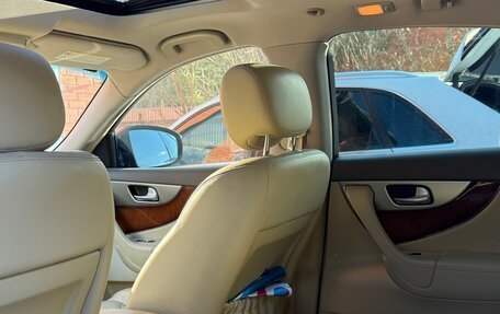 Infiniti QX70, 2014 год, 2 350 000 рублей, 14 фотография