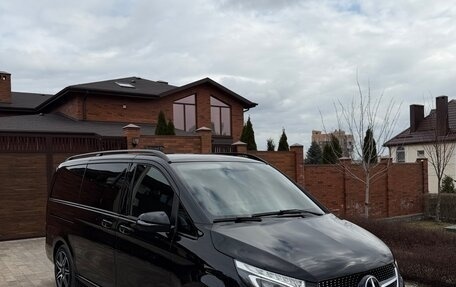 Mercedes-Benz V-Класс, 2021 год, 8 990 000 рублей, 2 фотография