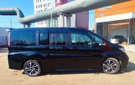 Honda Stepwgn IV, 2015 год, 1 785 000 рублей, 4 фотография