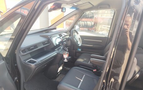 Honda Stepwgn IV, 2015 год, 1 785 000 рублей, 11 фотография