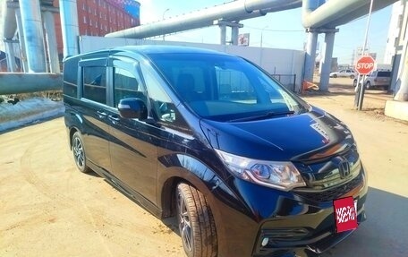 Honda Stepwgn IV, 2015 год, 1 785 000 рублей, 3 фотография