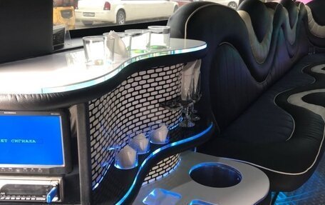 Hummer H2, 2004 год, 1 590 000 рублей, 5 фотография