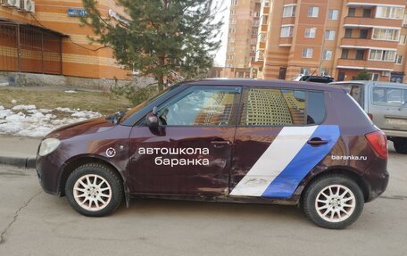 Skoda Fabia II, 2010 год, 270 000 рублей, 3 фотография