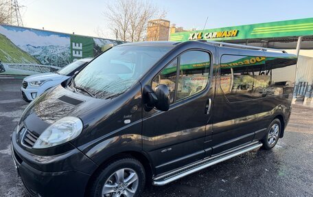 Renault Trafic, 2011 год, 1 780 000 рублей, 3 фотография