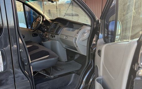 Renault Trafic, 2011 год, 1 780 000 рублей, 7 фотография