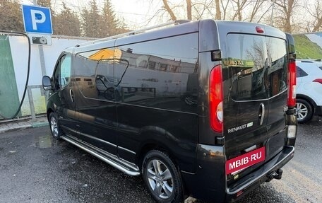 Renault Trafic, 2011 год, 1 780 000 рублей, 5 фотография