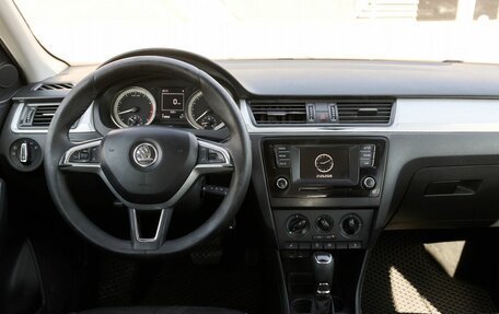 Skoda Rapid I, 2016 год, 1 200 000 рублей, 8 фотография