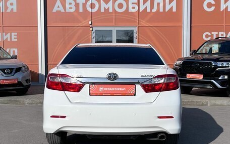 Toyota Camry, 2014 год, 1 650 000 рублей, 6 фотография