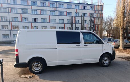 Volkswagen Transporter T5 рестайлинг, 2013 год, 800 000 рублей, 1 фотография
